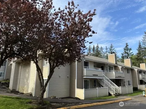 21301 52nd Ave W #B111, Mountlake Terrace, WA 98043