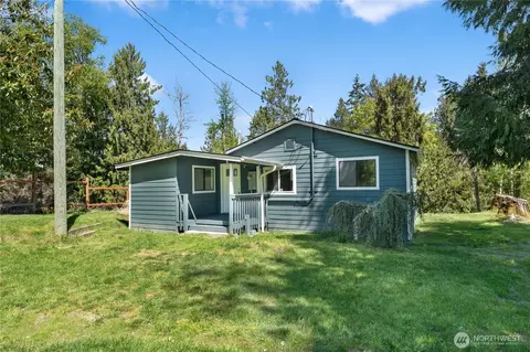 22504 Maple Dr NW, Lakebay, WA 98349