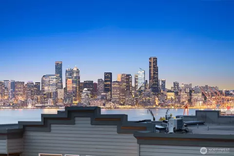 2349 Harbor Ave SW #701, Seattle, WA 98126