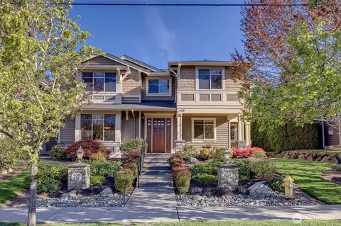 630 8th Ave, Kirkland, WA 98033