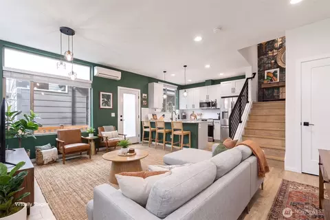 8015 Mary Ave NW #D, Seattle, WA 98117
