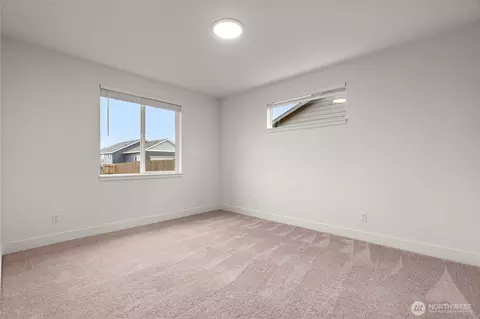 Bedroom - 504 Pagget Ave, Winlock, WA 98596 photo 2 of 5