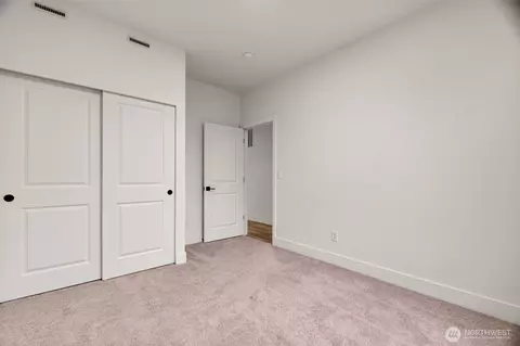 Bedroom - 504 Pagget Ave, Winlock, WA 98596 photo 4 of 5