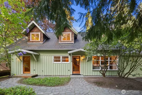 12746 10th Ave NE, Seattle, WA 98125