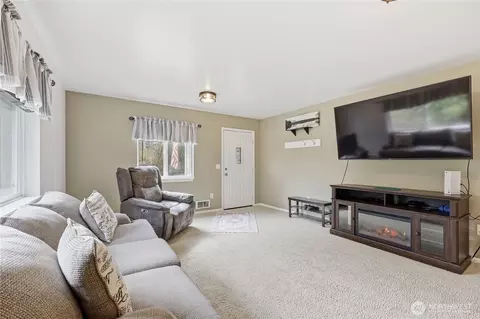 Living - 331 Bachelor Rd, Sequim, WA 98382 photo 1 of 3