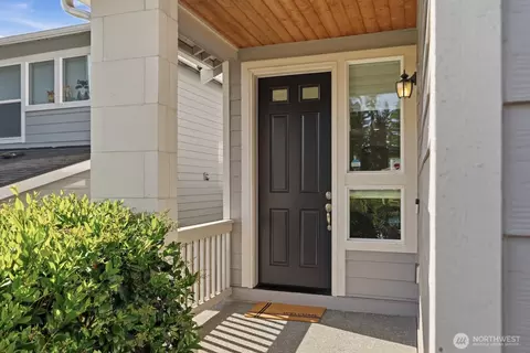 Entry Way - 314 181st St SE, Bothell, WA 98012 photo 1 of 4