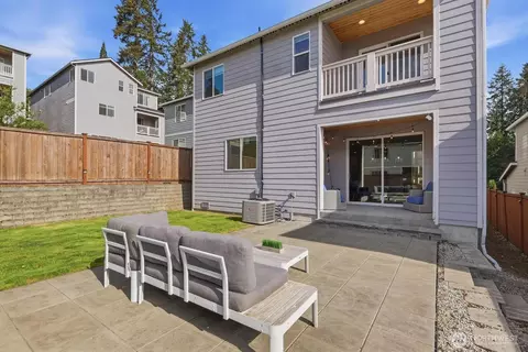 Exterior - 314 181st St SE, Bothell, WA 98012 photo 4 of 6