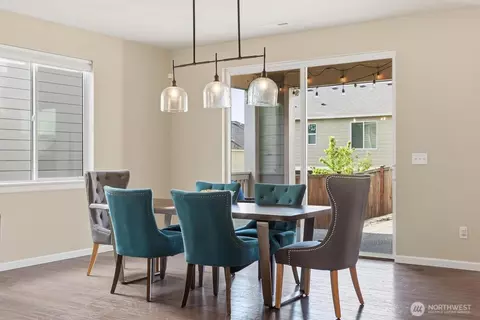 Dining - 314 181st St SE, Bothell, WA 98012 photo 1 of 3