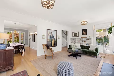 Living - 511 33rd Ave, Seattle, WA 98122 photo 4 of 4