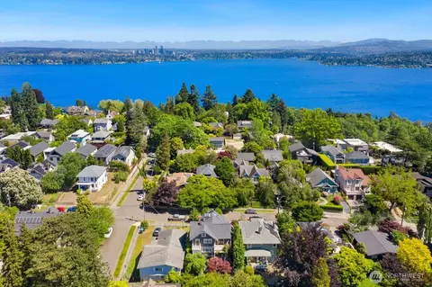 View/Area - 511 33rd Ave, Seattle, WA 98122 photo 2 of 2