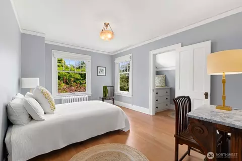 Bedroom - 511 33rd Ave, Seattle, WA 98122 photo 2 of 4