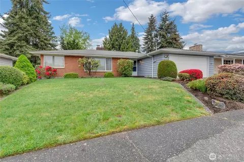 5242 N 10th St, Tacoma, WA 98406