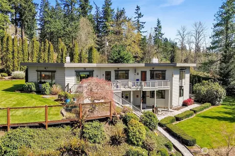 1842 Academy Rd, Bellingham, WA 98226