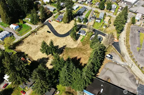 138 Lilac Ln, Bremerton, WA 98312