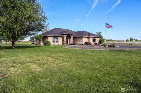 265 Hanson Rd, Touchet, WA 99360