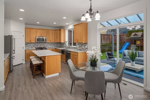 Kitchen - 21120 Meridian Pl W, Bothell, WA 98021 photo 3 of 3