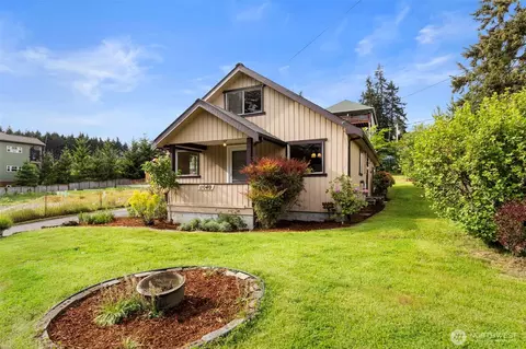 11040 NE Maine St, Kingston, WA 98346
