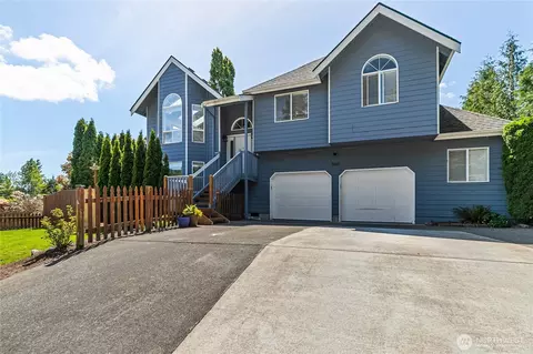 3613 N Grace Ln, Bellingham, WA 98226