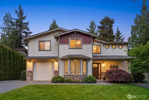 11236 108th Ave NE, Kirkland, WA 98033