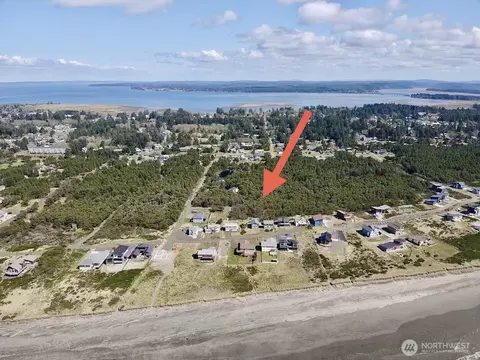 1005 Sand Castle Ln, Westport, WA 98595