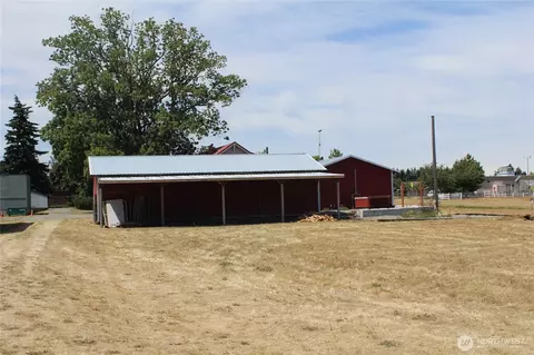 Exterior - 550 N Sequim Ave, Sequim, WA 98382 photo 5 of 10