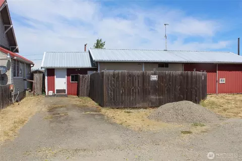 Exterior - 550 N Sequim Ave, Sequim, WA 98382 photo 9 of 10