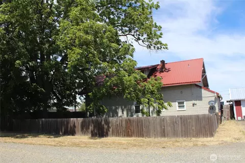 Exterior - 550 N Sequim Ave, Sequim, WA 98382 photo 1 of 10
