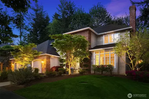 8512 213th Pl NE, Redmond, WA 98053