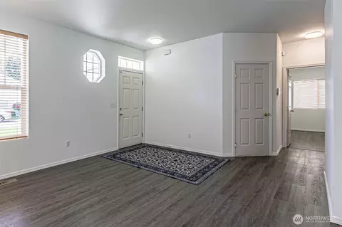 Entry Way - 14429 Riverwalk Dr E, Sumner, WA 98390 photo 1 of 2