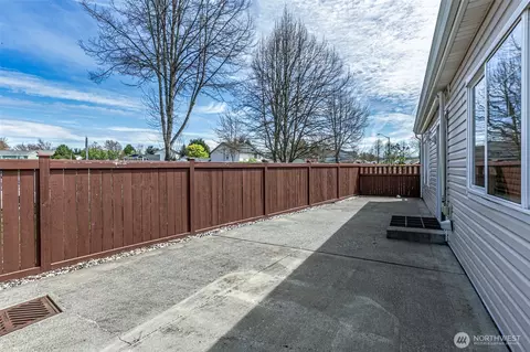 Exterior - 14429 Riverwalk Dr E, Sumner, WA 98390 photo 3 of 3