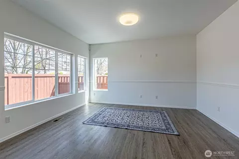 Living - 14429 Riverwalk Dr E, Sumner, WA 98390 photo 4 of 4