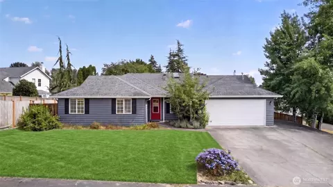 11831 SE 261st Pl, Kent, WA 98030