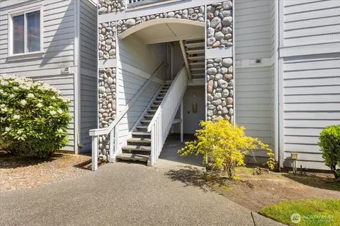 5731 12th Ave W #I-101, Everett, WA 98203