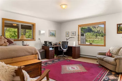 Bedroom - 446 Rendezvous Rd, Winthrop, WA 98862 photo 5 of 5