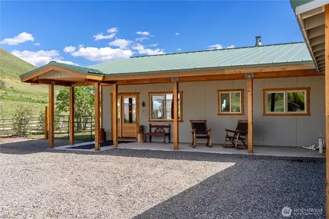 Exterior - 446 Rendezvous Rd, Winthrop, WA 98862 photo 3 of 6
