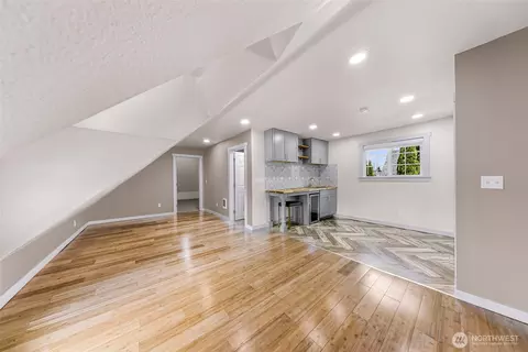 Living - 1418 Maple St, Everett, WA 98201 photo 2 of 2