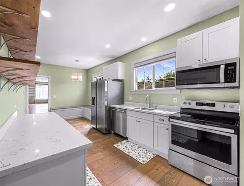 Kitchen - 1418 Maple St, Everett, WA 98201 photo 3 of 6