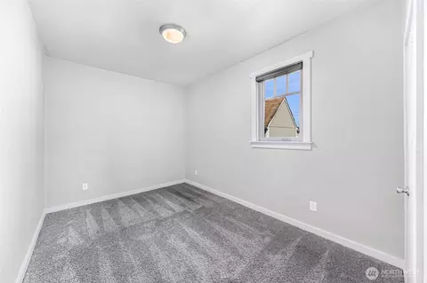 Bedroom - 1418 Maple St, Everett, WA 98201 photo 2 of 8