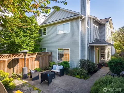 2649 NW 64th St, Seattle, WA 98107