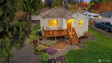 14555 8th Ave NE, Shoreline, WA 98155