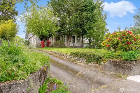 2929 Sunset Dr, Bellingham, WA 98225