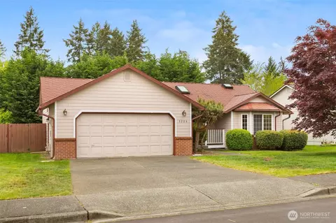 3205 Jeri Dr NE, Lacey, WA 98516