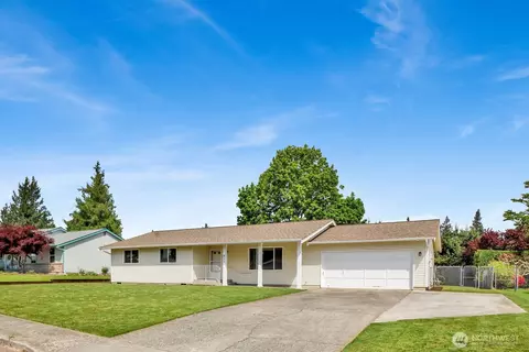 811 Vine Cir, Lynden, WA 98264