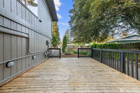 Exterior - 136 Rainier Acres Rd SE, Rainier, WA 98576 photo 7 of 11