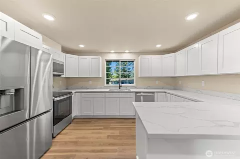 Kitchen - 136 Rainier Acres Rd SE, Rainier, WA 98576 photo 4 of 4