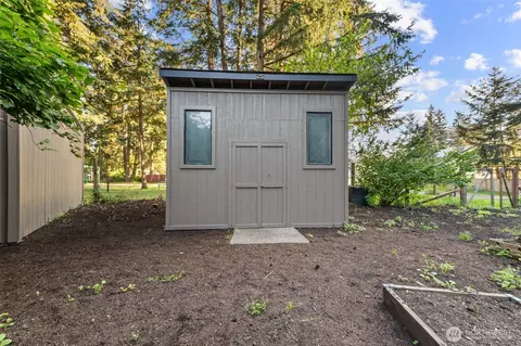 Exterior - 136 Rainier Acres Rd SE, Rainier, WA 98576 photo 10 of 11