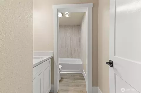 Entry Way - 136 Rainier Acres Rd SE, Rainier, WA 98576 photo 1 of 1
