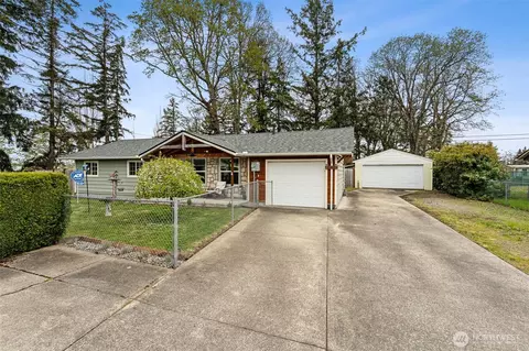 10402 Douglas Dr SW, Lakewood, WA 98499