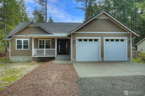 21 Eastwood Ln, Union, WA 98592