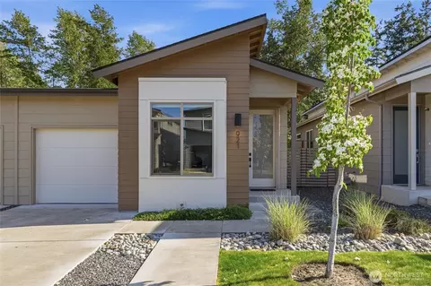 921 Sunseeker Ln, Bellingham, WA 98226